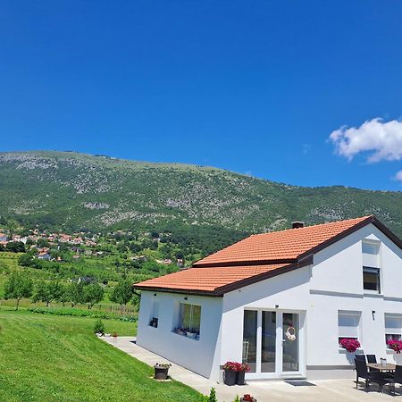 Vikendica Bruse Villa Jaklici ภายนอก รูปภาพ