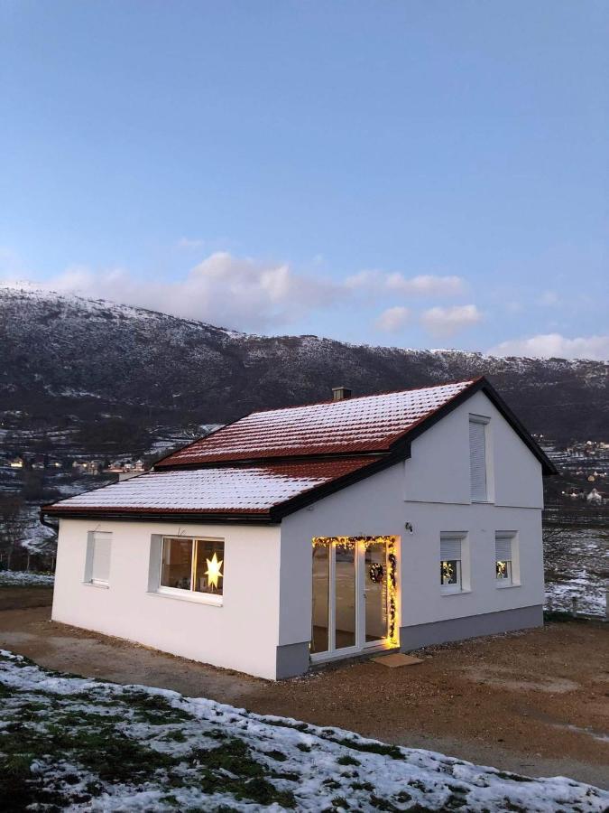 Vikendica Bruse Villa Jaklici ภายนอก รูปภาพ