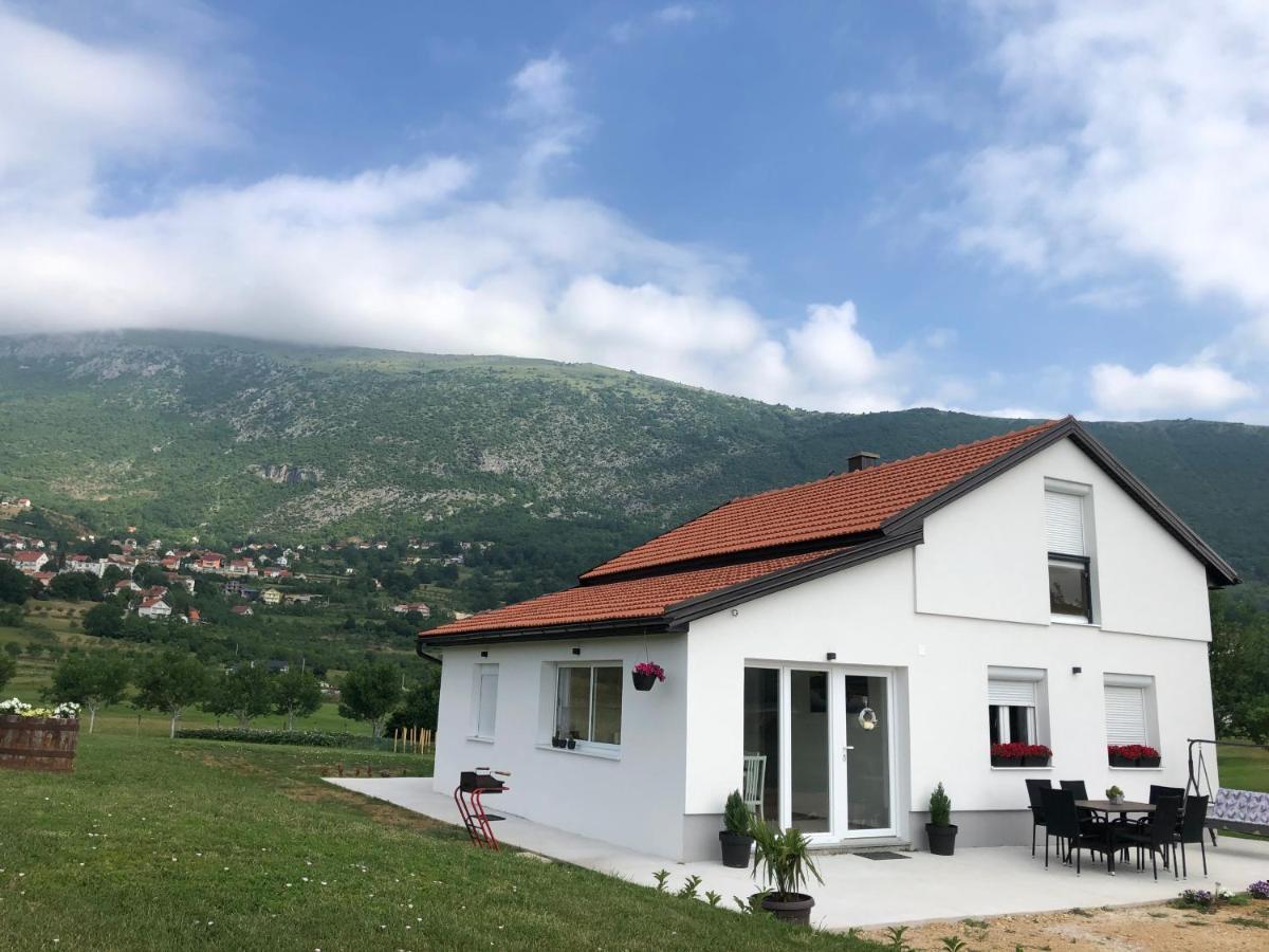 Vikendica Bruse Villa Jaklici ภายนอก รูปภาพ
